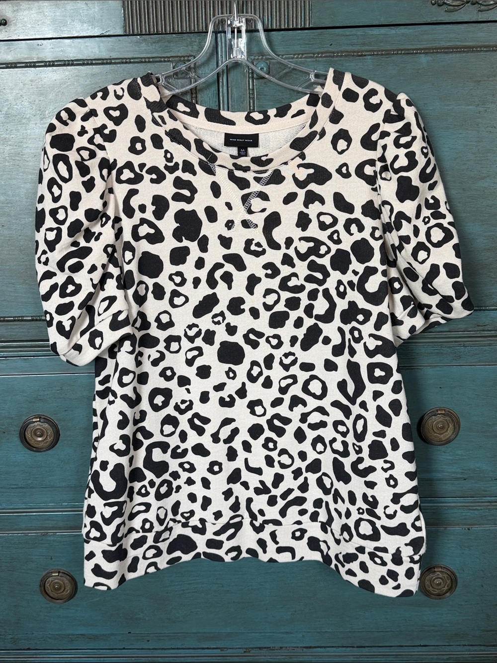 Who What Wear Black and White Leopard Puff Sleeve  Short Sleeve Sweater